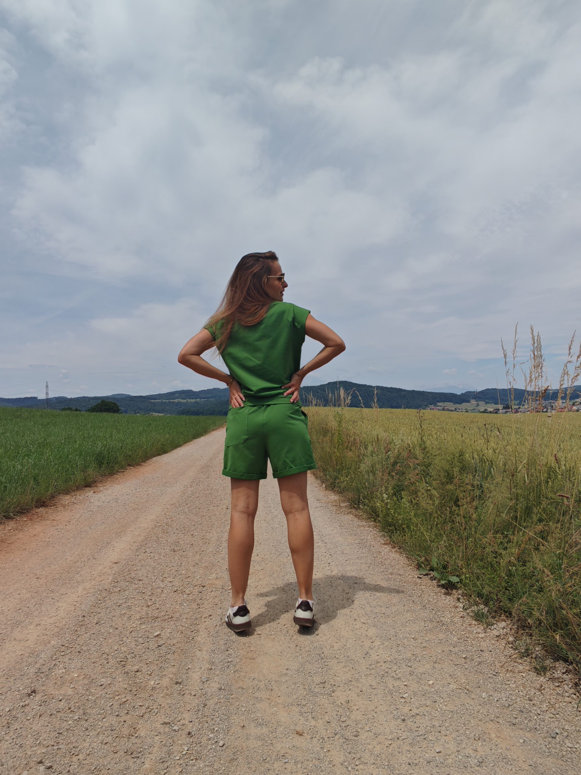 BOBA – sproščen,udoben komplet dveh_Zelena - Image 6