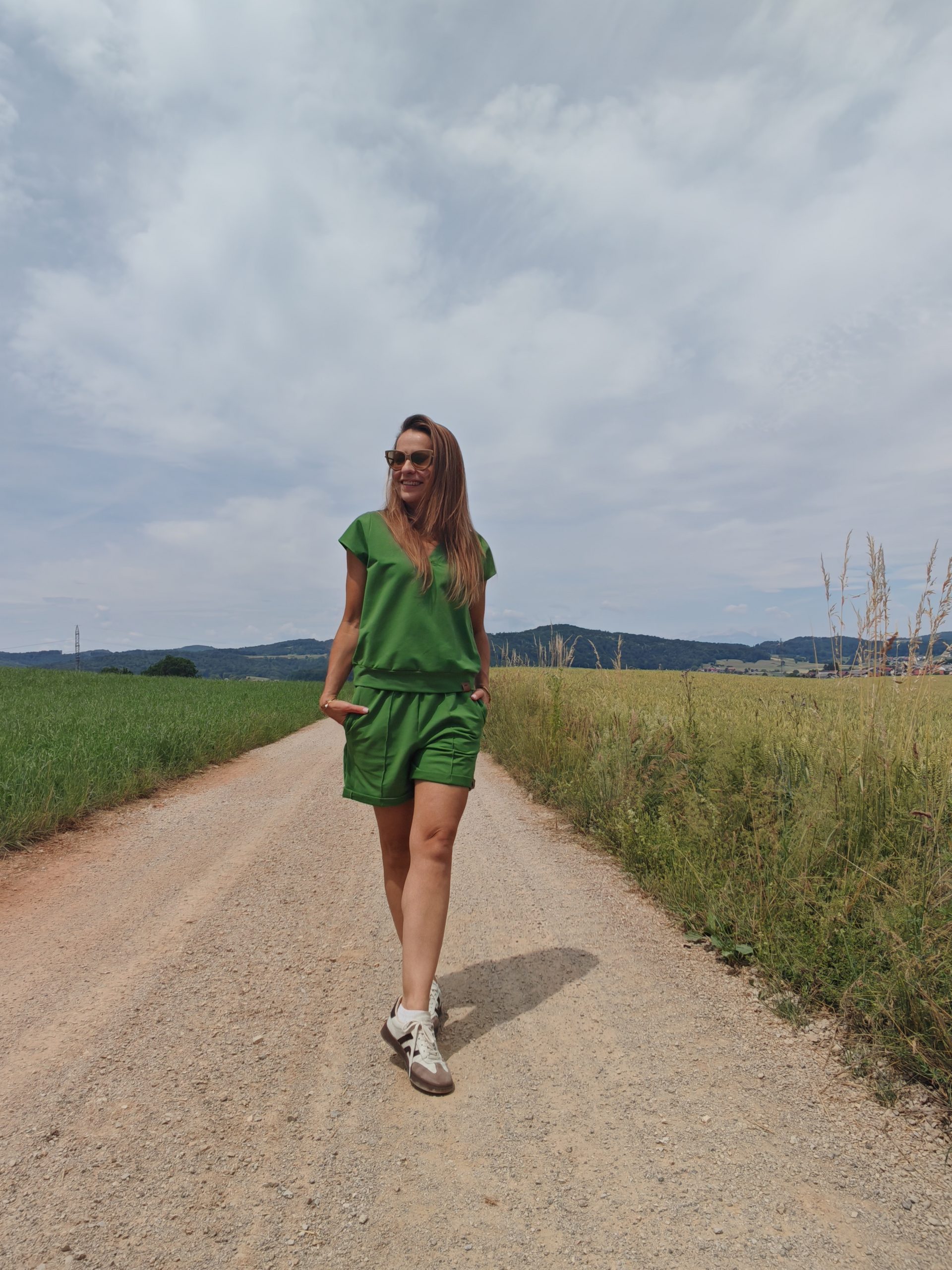 BOBA – sproščen,udoben komplet dveh_Zelena - Image 7